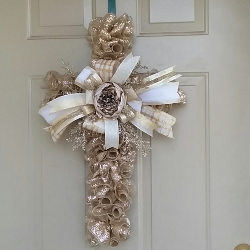 Elegant Beige and Gold Cross Door Hanging - Home Holiday Decor